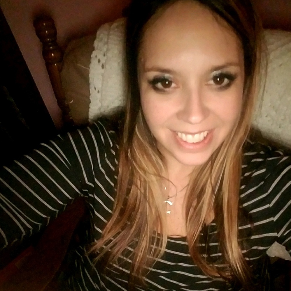 Meet your Posher, Crystal